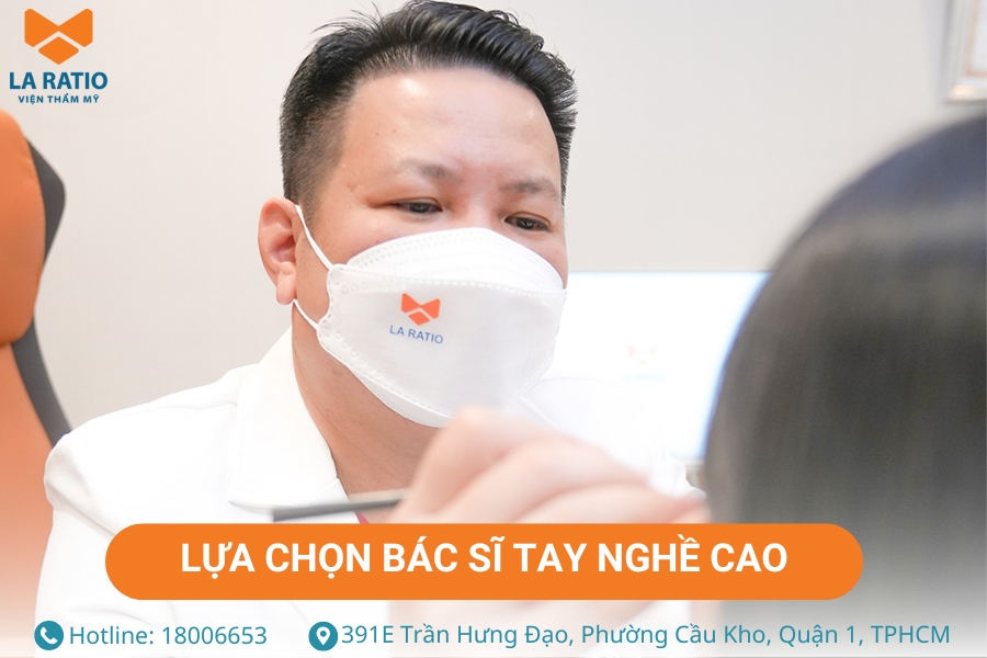 Bác sĩ tay nghề cao, nhiều năm kinh nghiệm thực hiện thao tác cắt mí chính xác, không ảnh hưởng đến thị lực Bác sĩ tay nghề cao, nhiều năm kinh nghiệm thực hiện thao tác cắt mí chính xác, không ảnh hưởng đến thị lực