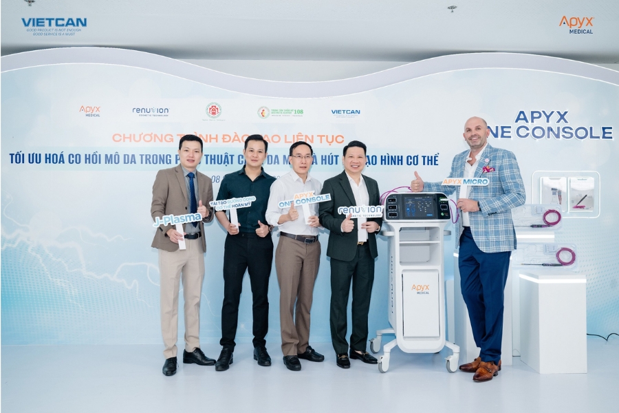 Bác sĩ Võ Thành Trung tham gia chương trình đào tạo liên tục tại Bệnh viện TWQĐ 108 (Ảnh: Sưu tầm) Bác sĩ Võ Thành Trung tham gia chương trình đào tạo liên tục tại Bệnh viện TWQĐ 108