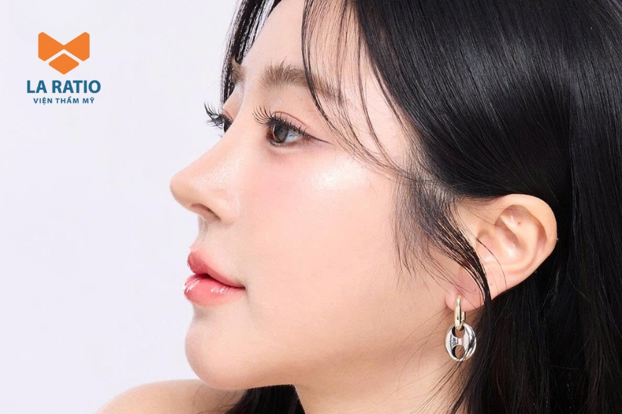 Tại sao nâng mũi lại được nhiều phái đẹp ưa chuộng? Tại sao nâng mũi lại được nhiều phái đẹp ưa chuộng?