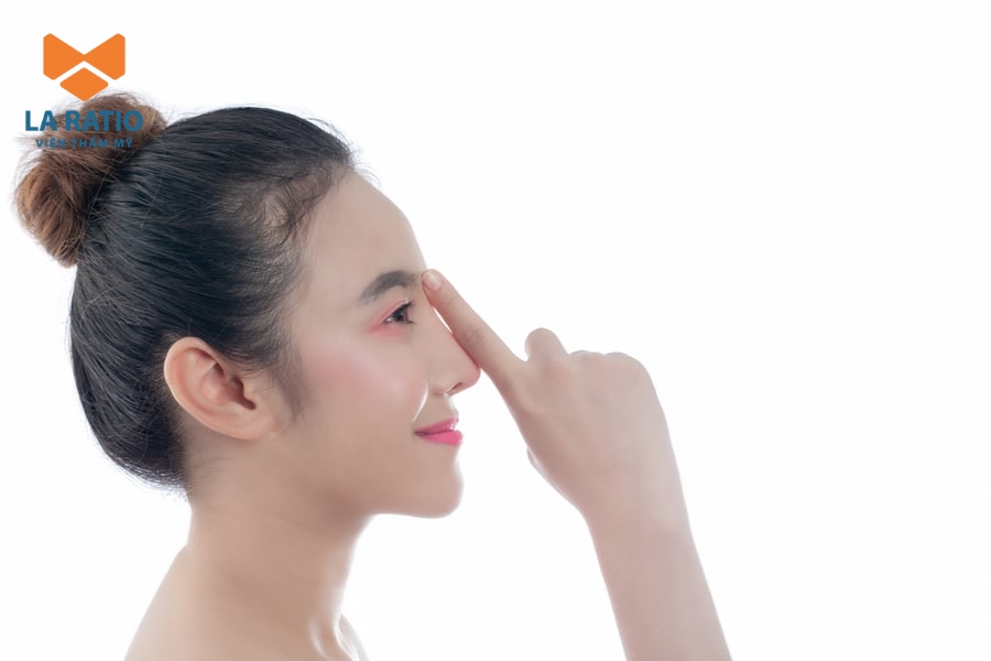 Có nên chỉnh sửa mũi phù thủy không? Có nên chỉnh sửa mũi phù thủy không?