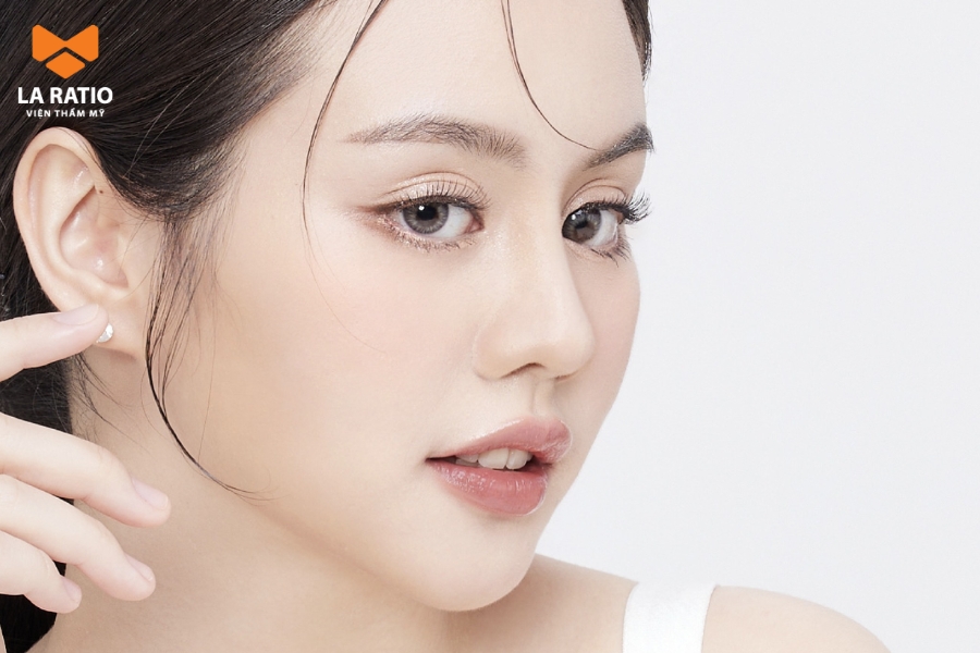 Mũi dọc dừa là gì? Đây là dáng mũi có phần sống mũi cao thẳng Mũi dọc dừa là gì? Đây là dáng mũi có phần sống mũi cao thẳng